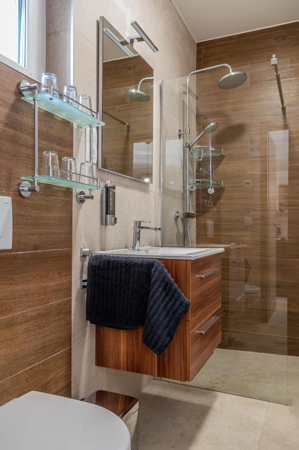 H&H Apartments Poroszló エクステリア 写真
