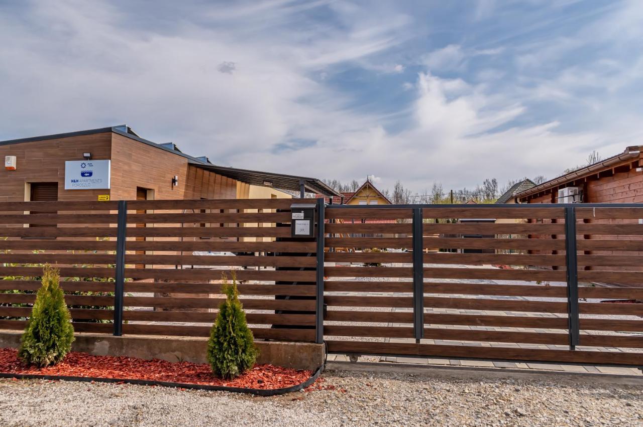 H&H Apartments Poroszló エクステリア 写真