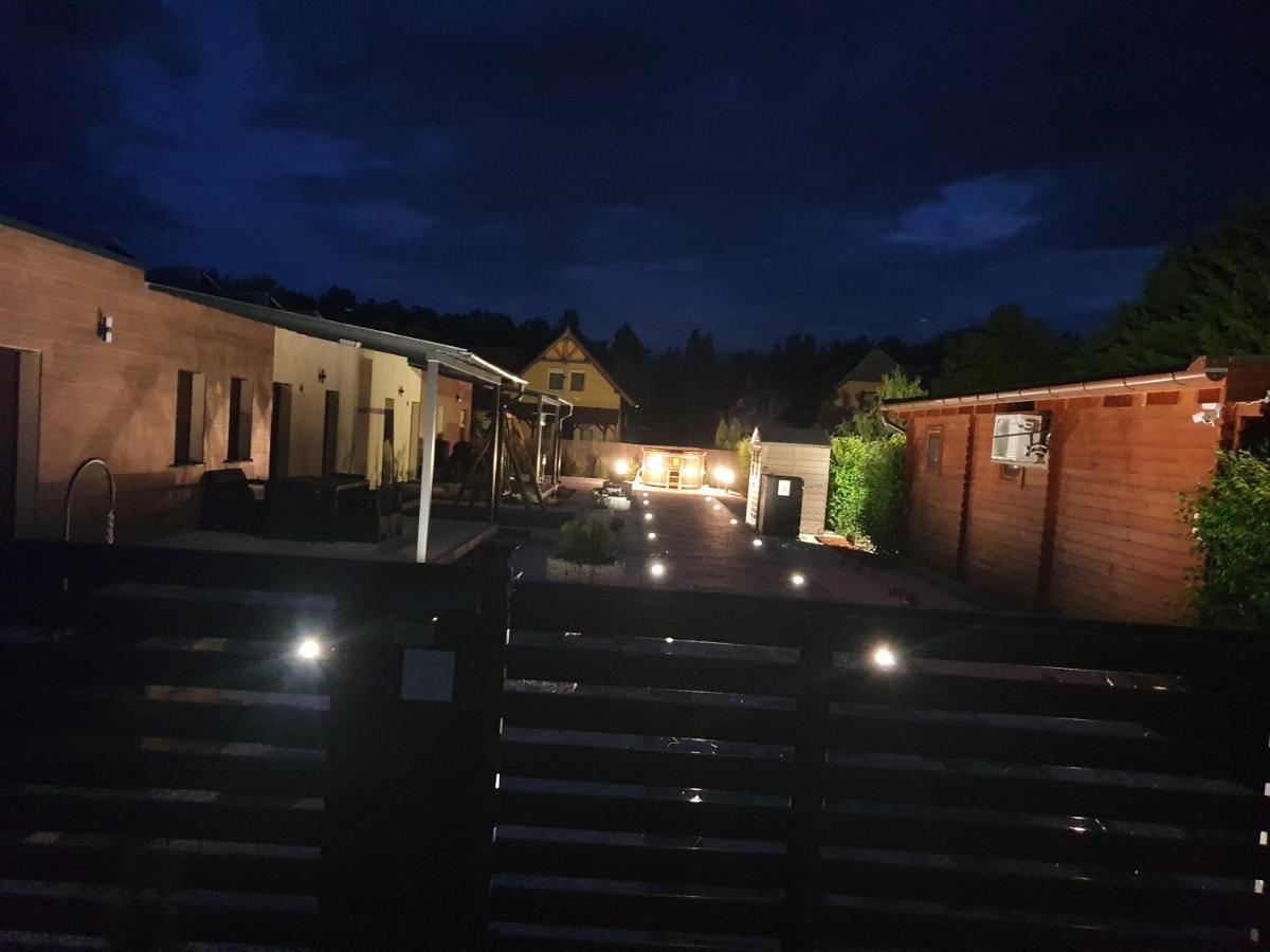 H&H Apartments Poroszló エクステリア 写真