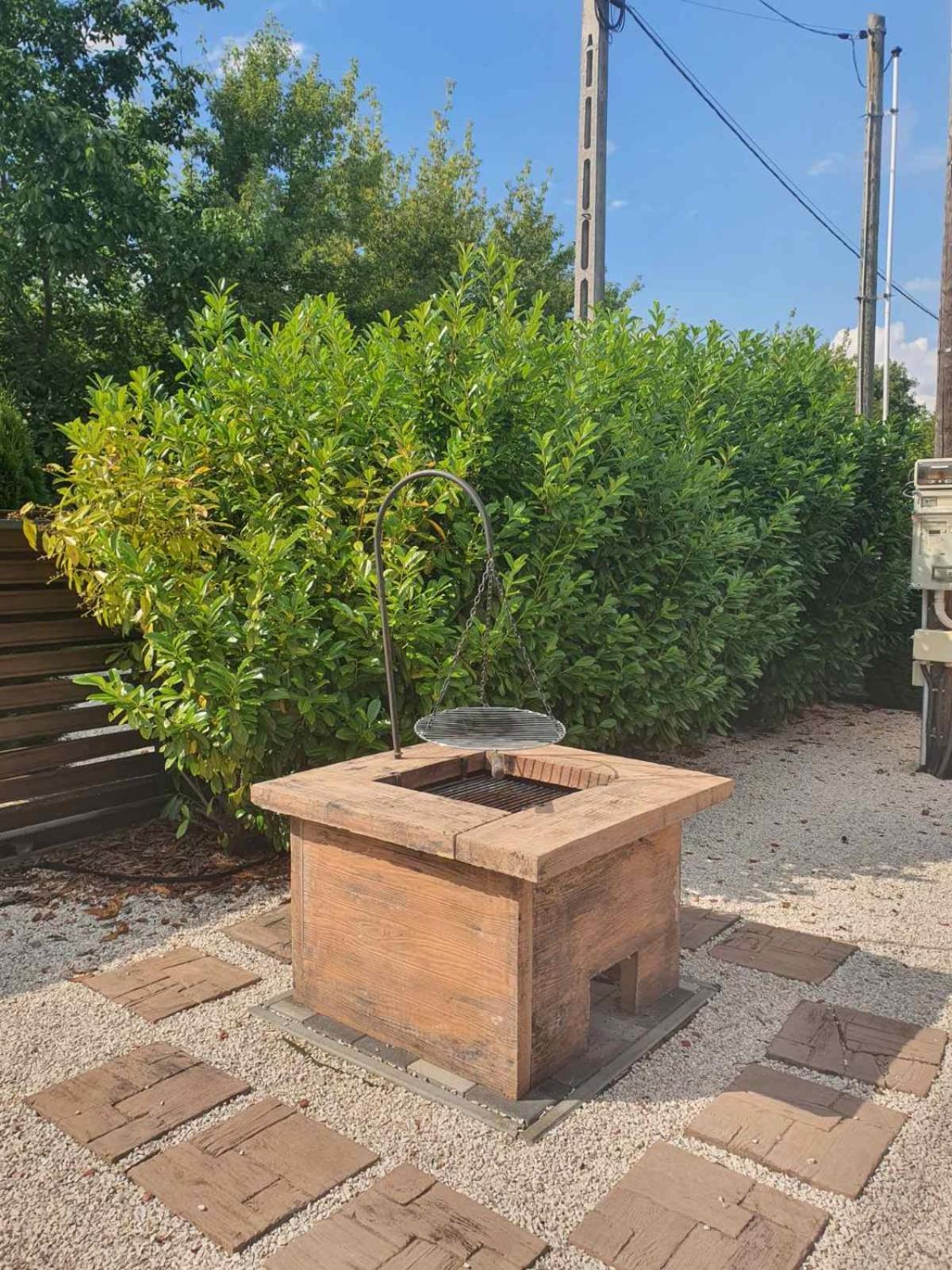 H&H Apartments Poroszló エクステリア 写真